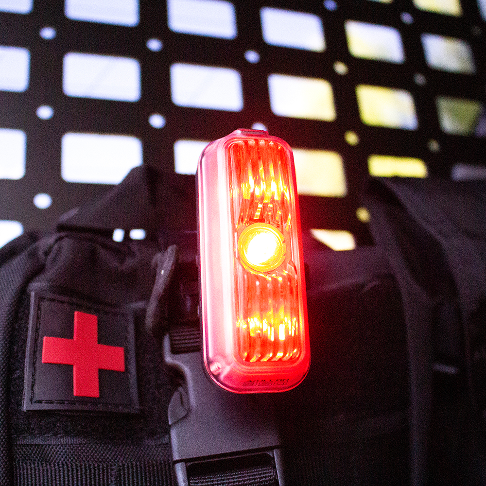 LUZ TRASERA SERFAS VULCAN 130 LUMENS