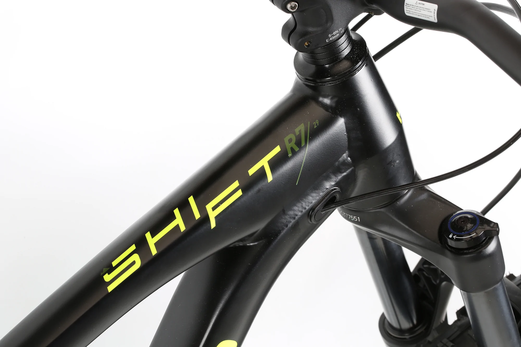 2022 HARO SHIFT R7